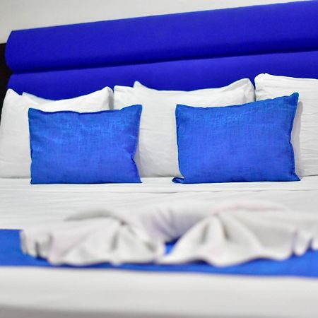 Republik Hotel, Bistro And Nightclub On Site 자코 외부 사진