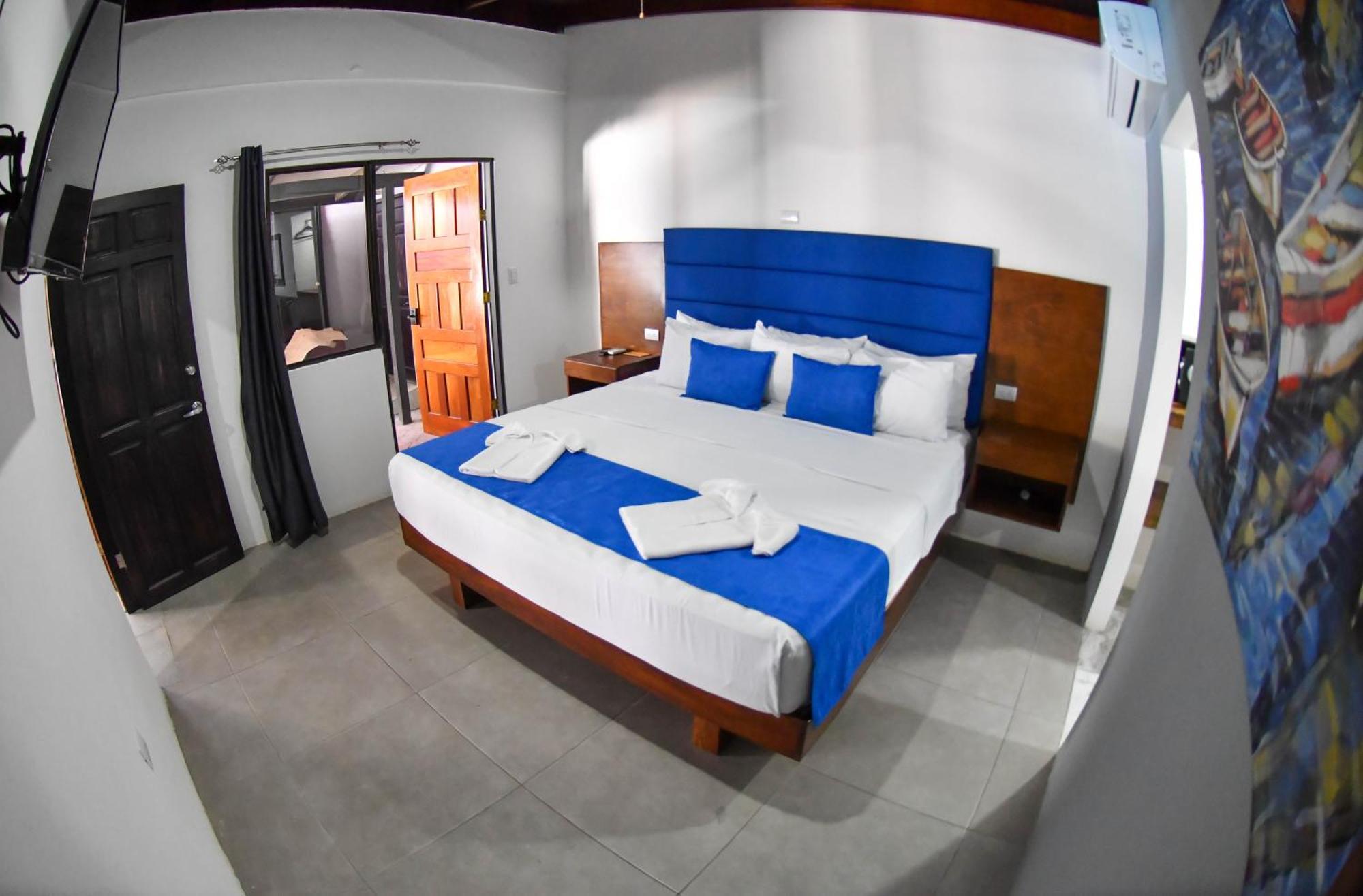 Republik Hotel, Bistro And Nightclub On Site 자코 외부 사진